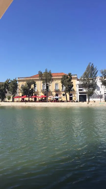 Discovery Ταβίρα Πανσιόν